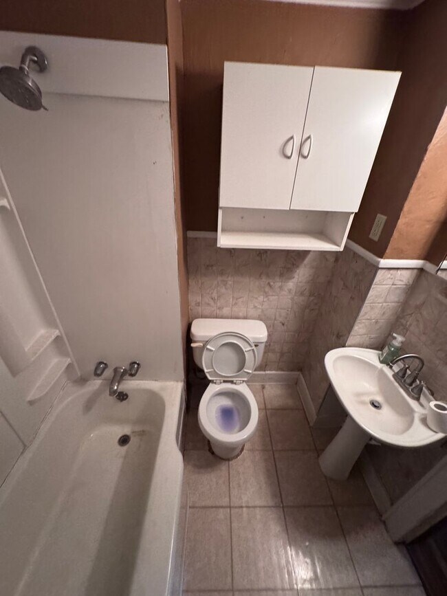 Foto del edificio - $1400 - 2 Bed 1 Bath House