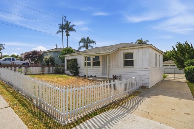Building Photo - Private 3-Bedroom Single-Family Home with Big Backyard