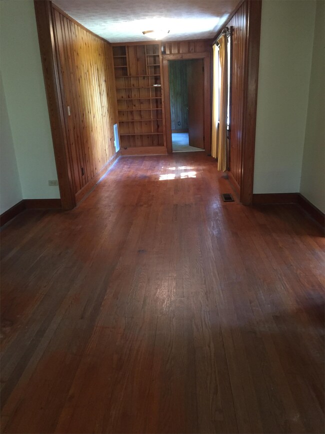 Foto del edificio - 2801 Wildwood Rd