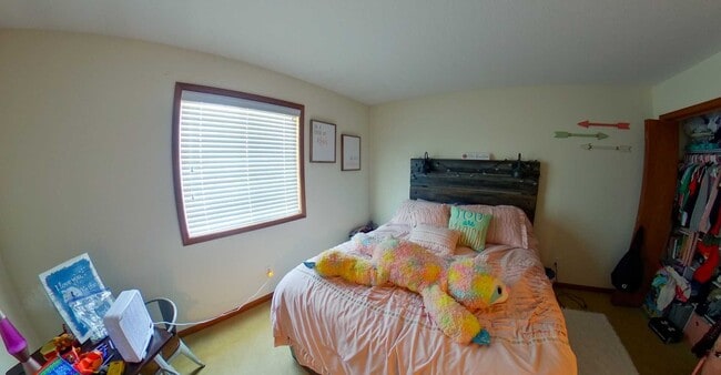 Building Photo - 3D Tour Available - Washer & Dryer + West Side of Manhattan + Lawn Care & Trash Provided! Availab...