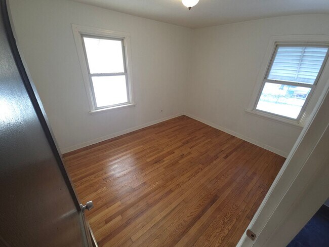 Building Photo - A Little House with Big Heart - SECTION 8 FRIENDLY