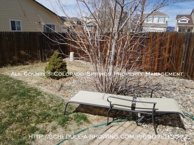 Building Photo - 14386 Woodrock Path