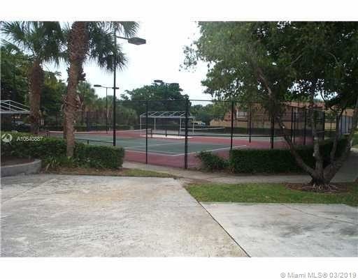 Foto del edificio - 840 Blue Ridge Cir