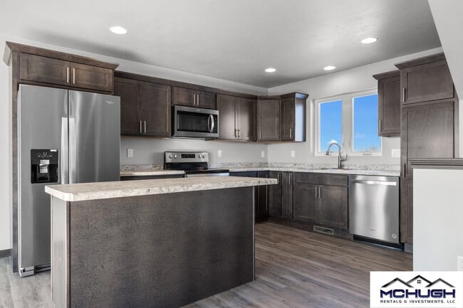 Building Photo - 3887 E Rubyred Dr