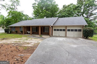 Building Photo - 2421 Sherrie Ln SW