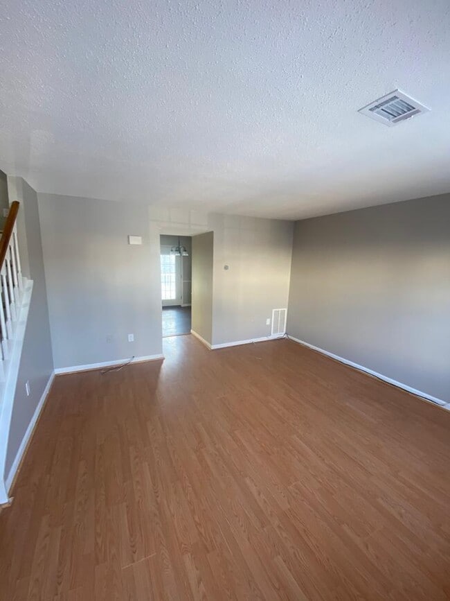 Building Photo - 19 Heron Ct