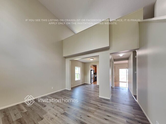 Foto del edificio - 12721 Kiska St NE