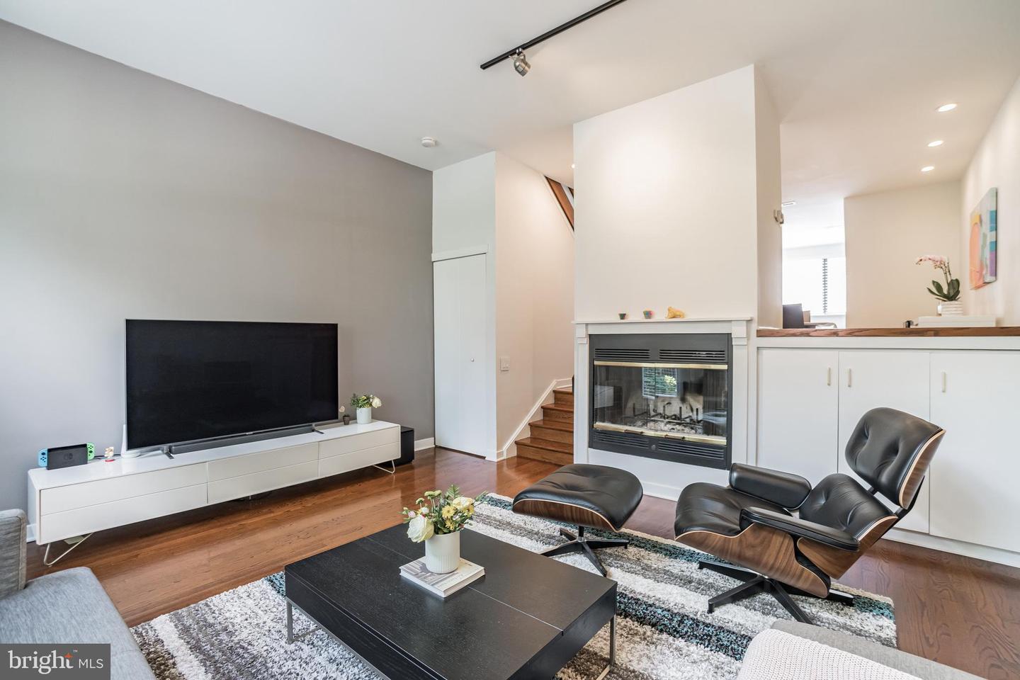 2805 Parrish St, Philadelphia, PA 19130 - Townhome Rentals in ...