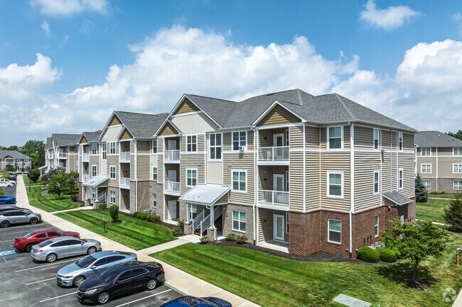 Primario - Residences on Ronald Reagan