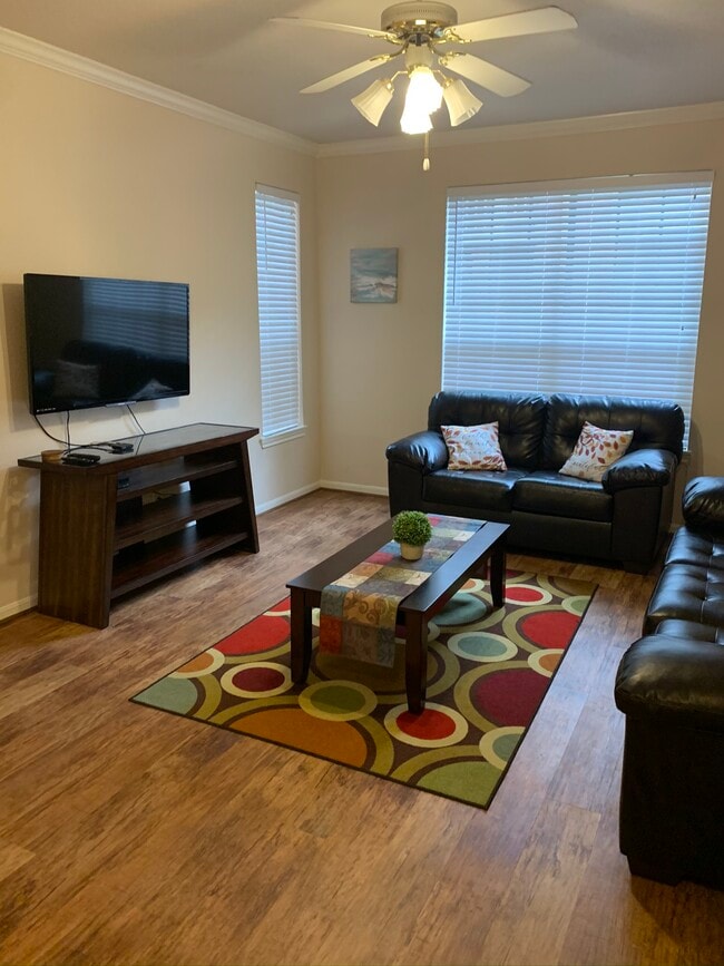 2255 Braeswood Park Dr Unit 147, Houston, TX 77030 Condo for Rent in