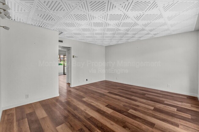 Foto del edificio - 500 Glenwood Cir