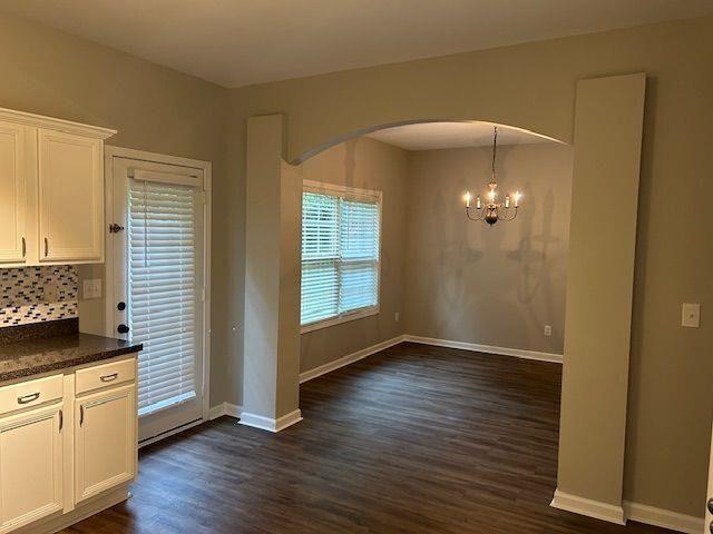 Foto del edificio - 6905 White Walnut Way