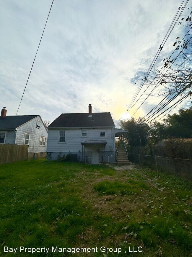 Building Photo - 3 br, 1 bath House - 2600 Wycliffe Rd
