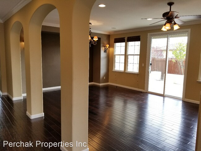 Building Photo - 4 br, 3 bath House - 7093 Honeycastle Drive
