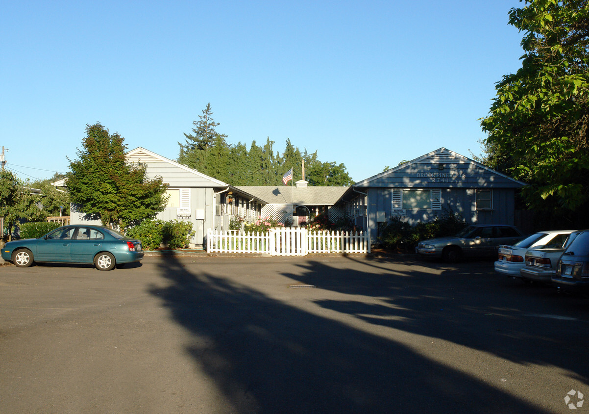 Building Photo - Brookpine Apartments