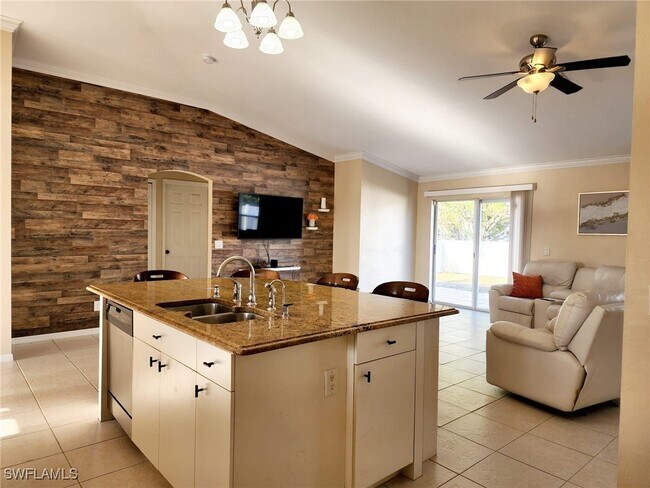 Foto del edificio - 101 NW 35th Pl