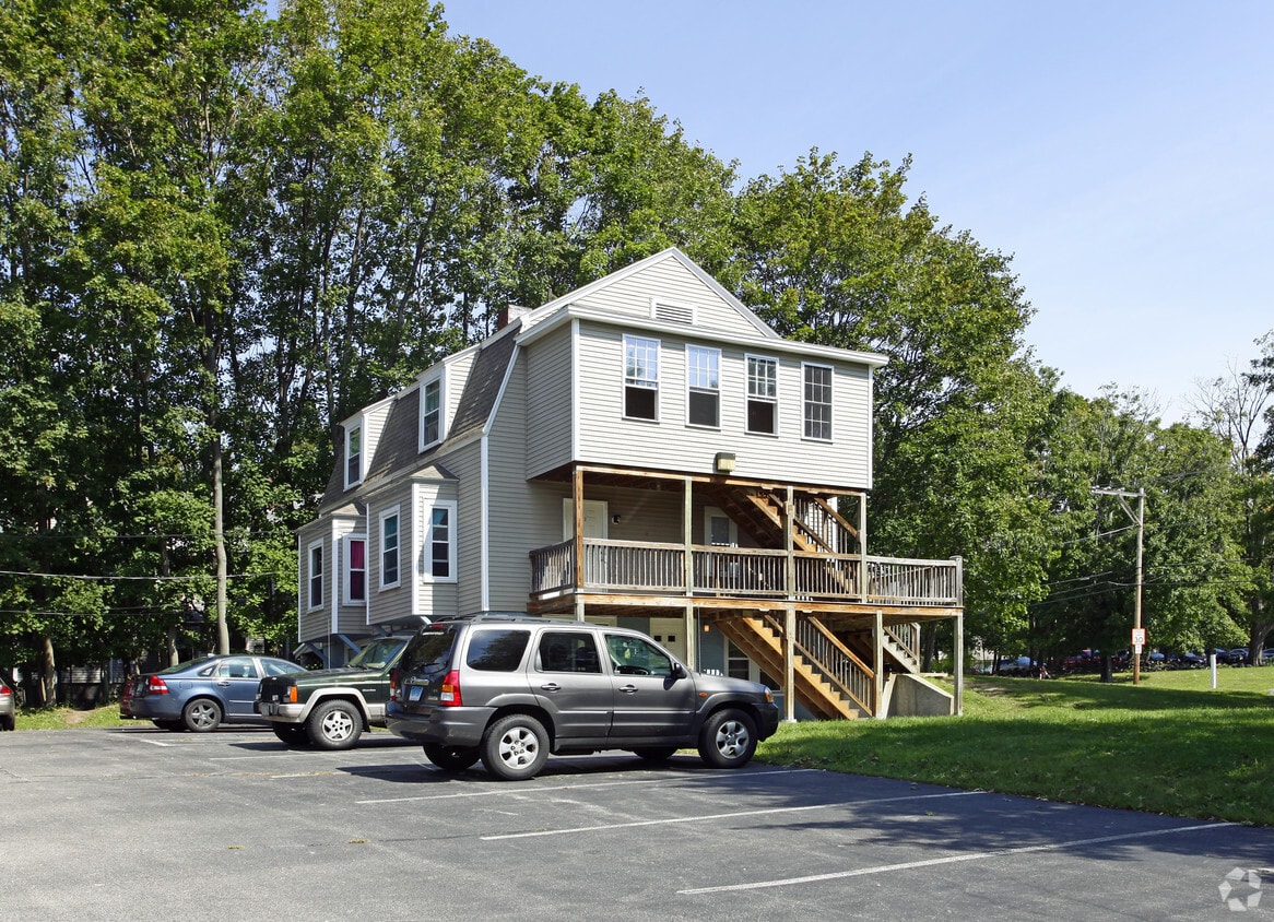 Primary Photo - 33 Madbury Rd