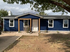 Building Photo - 3810 Monty Dr