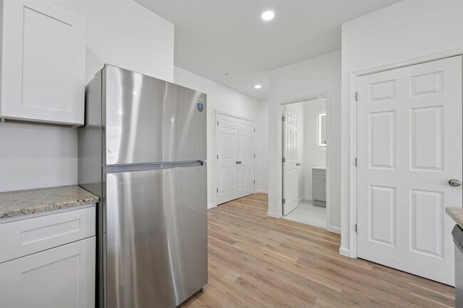 Foto del edificio - 4512 Lancaster Ave