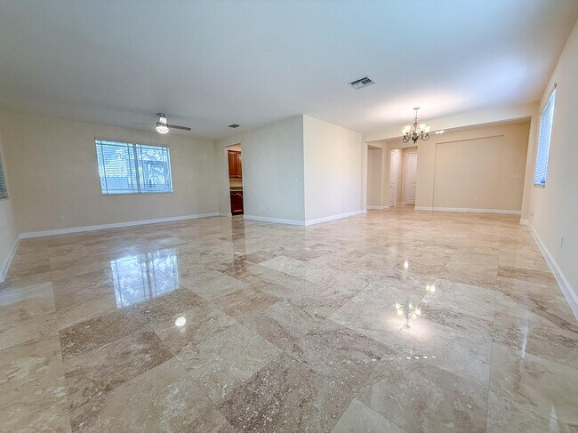 Foto del edificio - 122 NW Gardner St