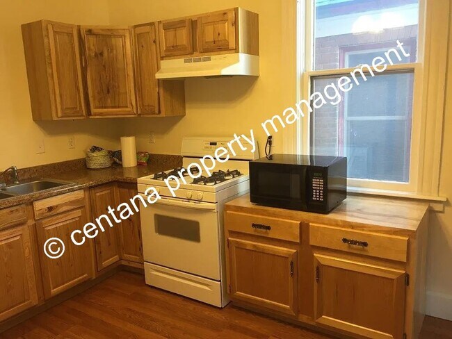 Foto del edificio - 915-917 W Silver
