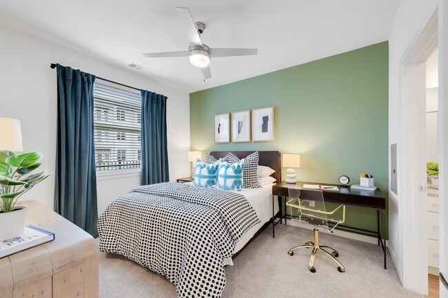 Building Photo - The Knox