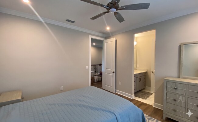 Foto del edificio - 6875 Broglie St