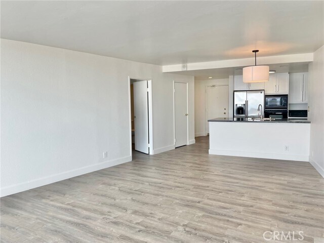 Building Photo - 700 E Ocean Blvd