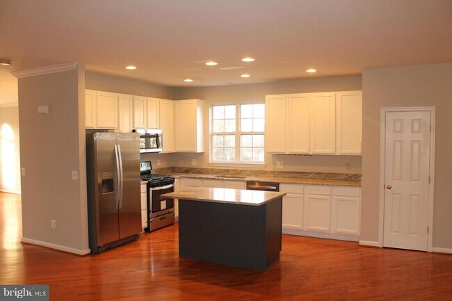 Foto del edificio - 47381 Sterdley Falls Terrace