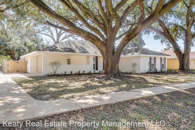 Building Photo - 3 br, 2 bath House - 101 Caesar Drive