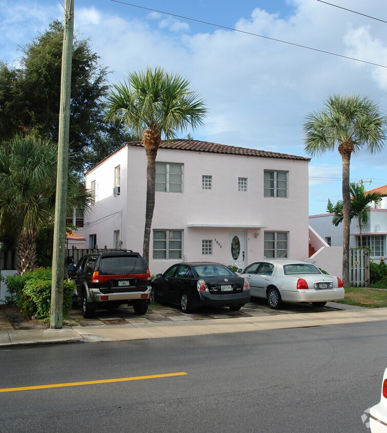Building Photo - 1520 SE 2nd Ct
