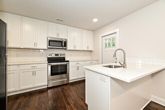 Building Photo - 3460 Washburn Ave