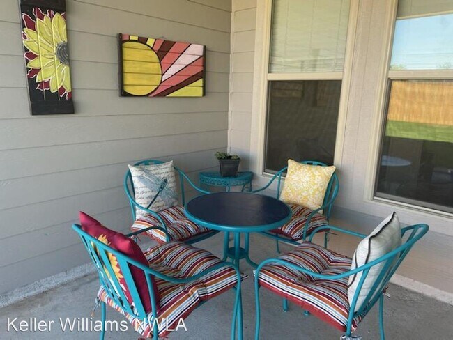 Building Photo - 4 br, 2 bath House - 308 Nandina Dr