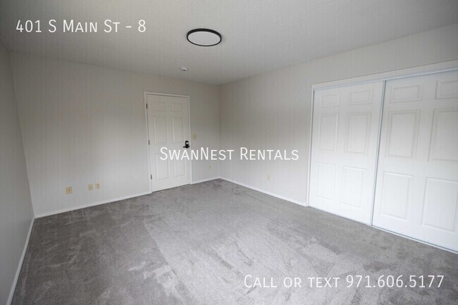 Foto del edificio - 401 S Main St