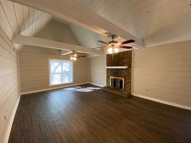 Building Photo - 4239 Runningbrook Cir Memphis, TN 38141