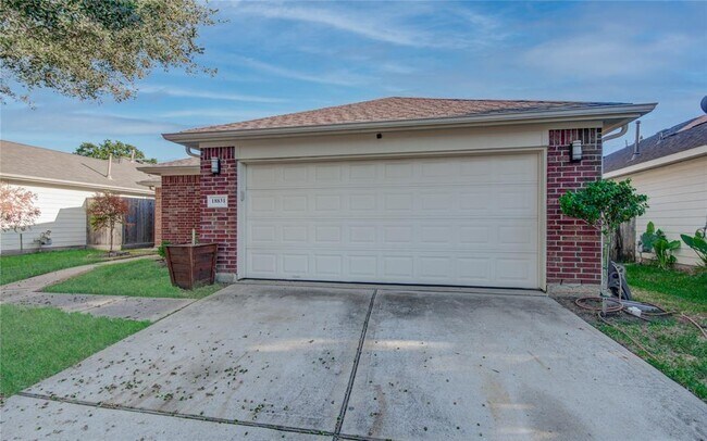Building Photo - 18831 S Wimbledon Dr