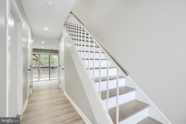 Foto del edificio - 5520 Vantage Point Rd