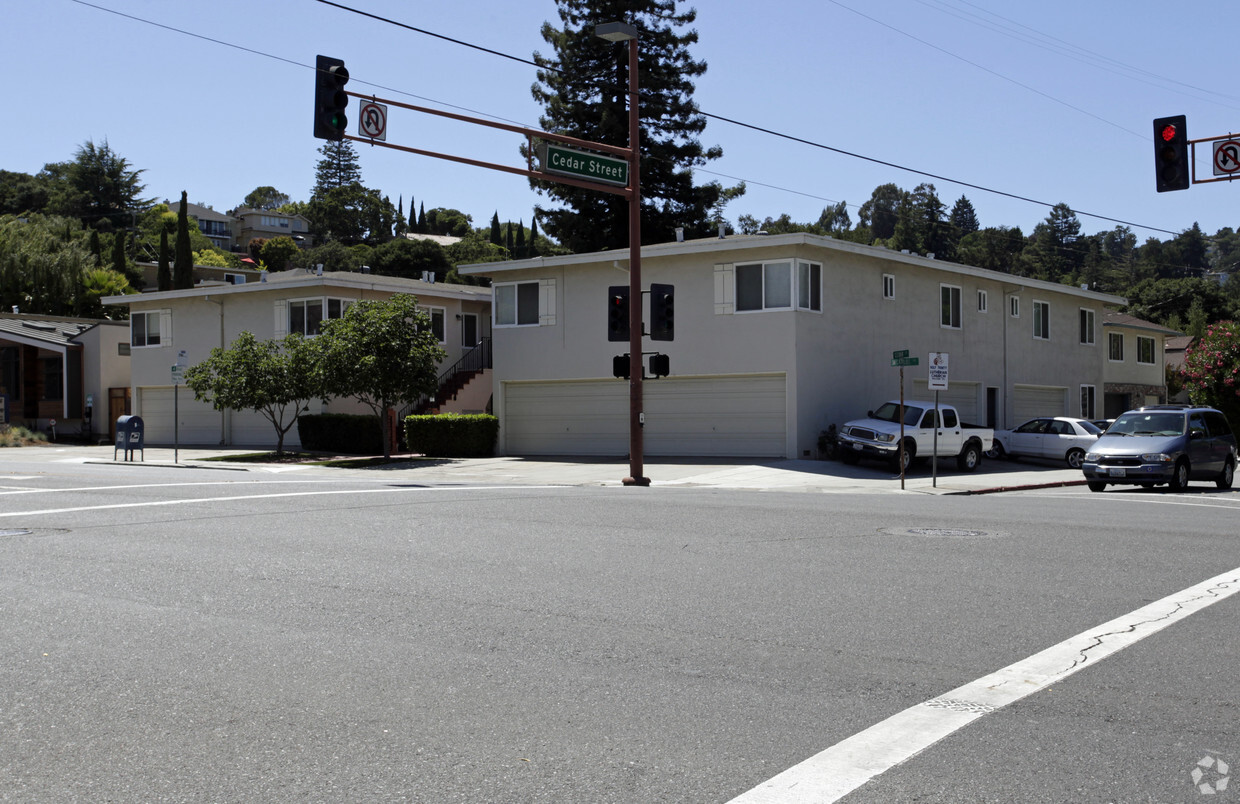 Primary Photo - Bel Air Apartments