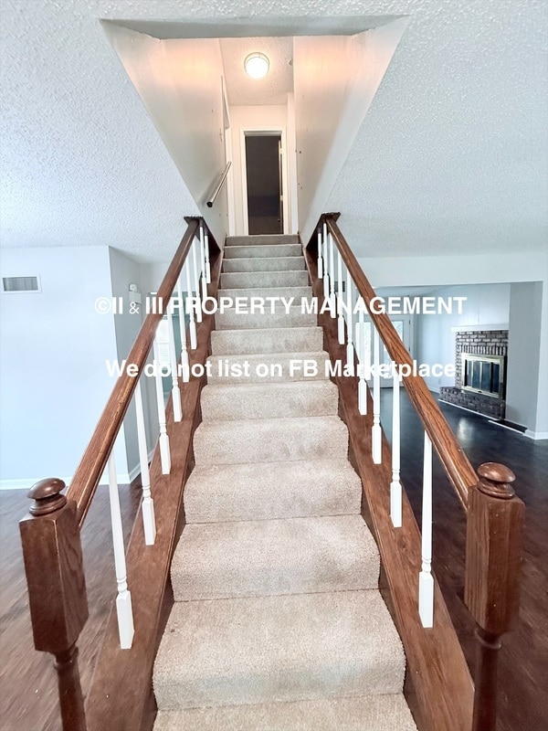 Building Photo - 138 E Nelson Cir