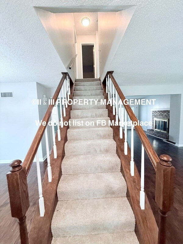 Foto del edificio - 138 E Nelson Cir