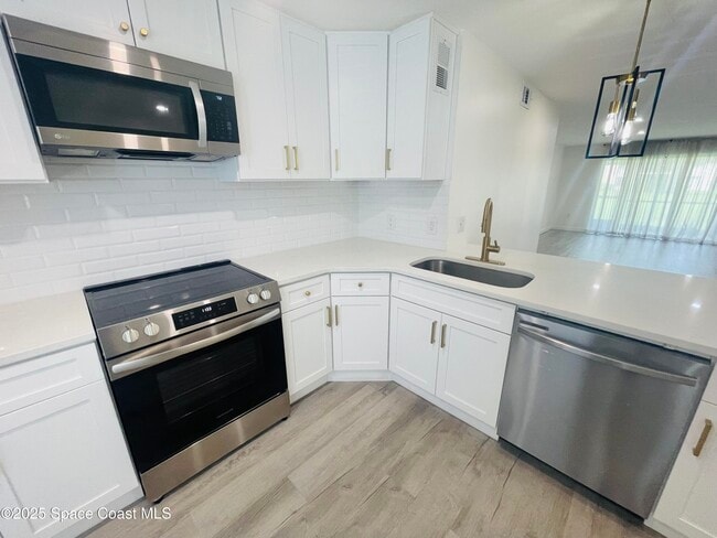 Foto del edificio - 1515 Huntington Ln