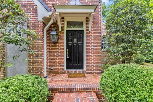 Foto del edificio - Stunning 3BR/3BA Home in the Heart of Bell...