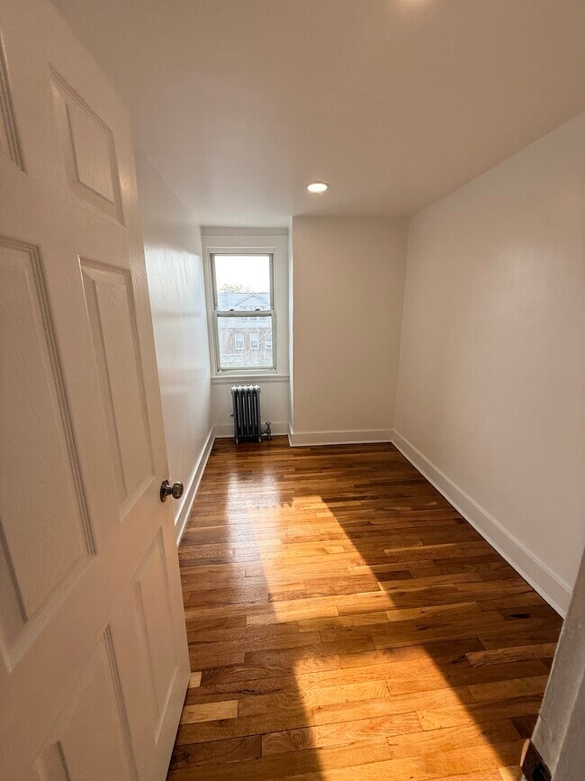 Foto del edificio - 2051 33rd St