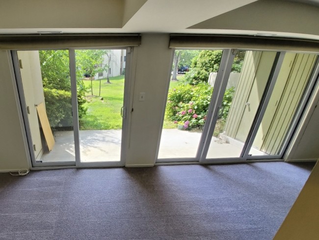 Foto del edificio - 5695 Harpers Farm Rd