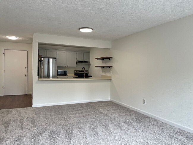 Foto del edificio - Maple Leaf 1 Bedroom Apartment Now Ready!