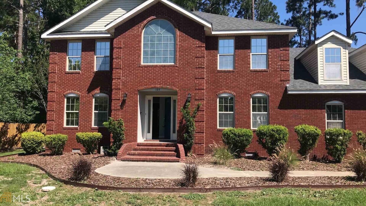 Primary Photo - 184 Deerwood Ct