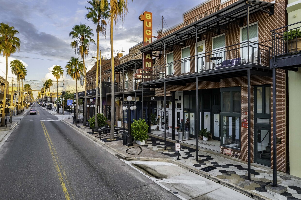 Primary Photo - Casa Buchman - Ybor City