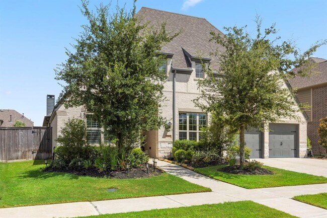 Building Photo - 2206 Umber Oaks Ln