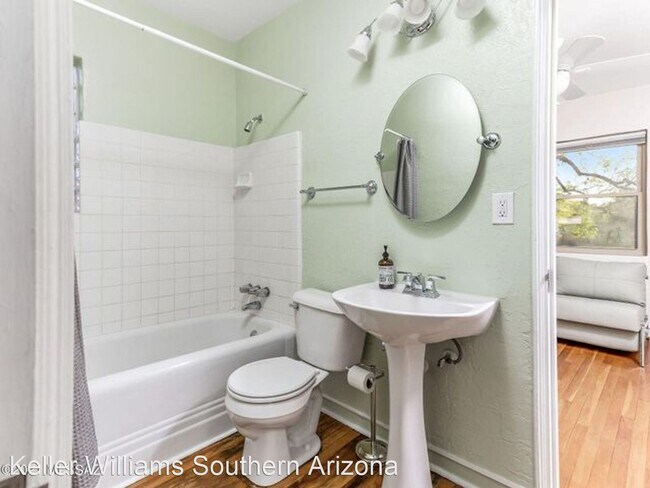 Building Photo - 3 br, 2 bath House - 3825 E Calle Ensenada