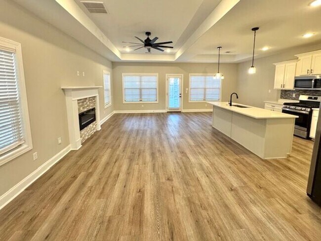 Foto del edificio - OPEN HOUSE! Exquisite new construction 4BR home now being offered for rental!